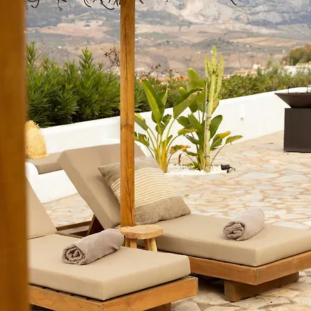 Дом отдыха With Pool In The Axarquia Mountains *